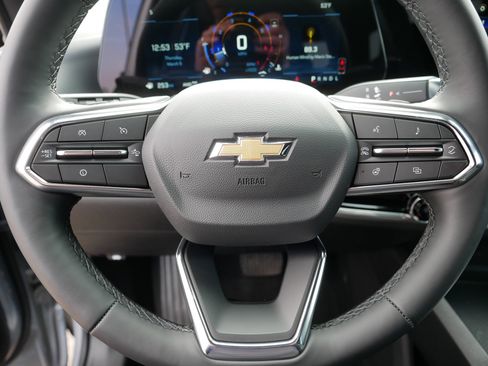 Used 2025 Chevrolet Equinox LT image 25