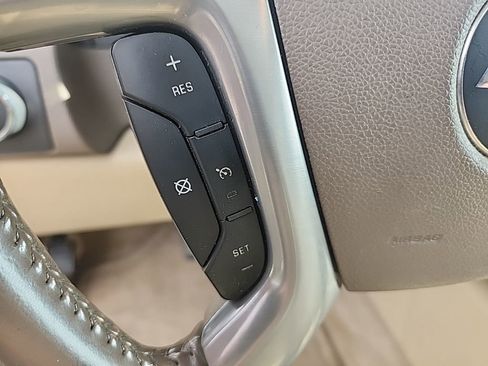 Used 2013 Chevrolet Tahoe LT w/ Luxury Package AWD/4WD image 10