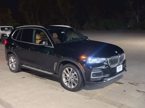 Used 2022 BMW X5 xDrive40i image 2