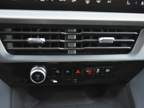 New 2026 Ford Explorer ST-Line w/ ST-Line Street Pack image 29