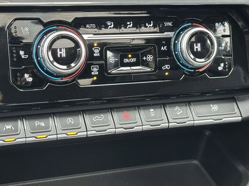 Certified 2022 GMC Sierra 1500 Denali w/ Denali Reserve Package image 12