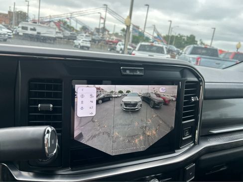 New 2025 Ford F350 Lariat w/ Lariat Ultimate Package image 36