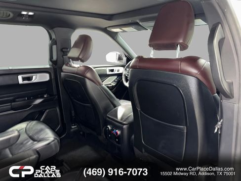 Used 2020 Ford Explorer Platinum w/ Premium Technology Package AWD/4WD image 30