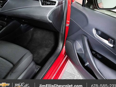 Used 2024 Toyota Corolla SE FWD image 23