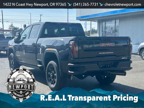 New 2026 GMC Sierra 2500 AT4 w/ AT4 Premium Plus Package AWD/4WD image 7