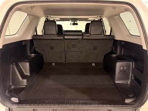 Used 2019 Toyota 4Runner SR5 Premium RWD image 10