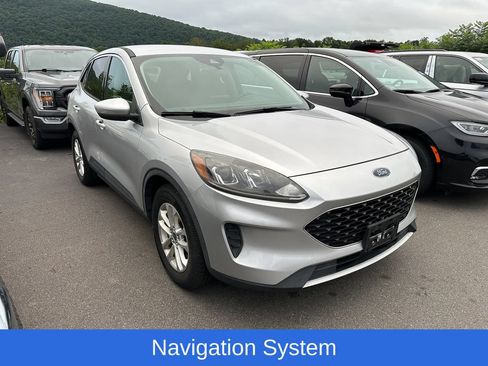 Used 2020 Ford Escape SE FWD image 2