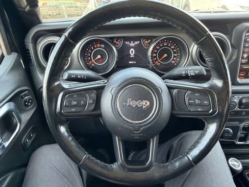 Used 2022 Jeep Gladiator Sport AWD/4WD image 24
