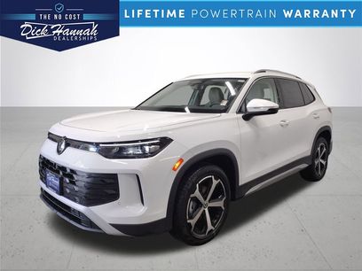 New 2025 Volkswagen Tiguan SE