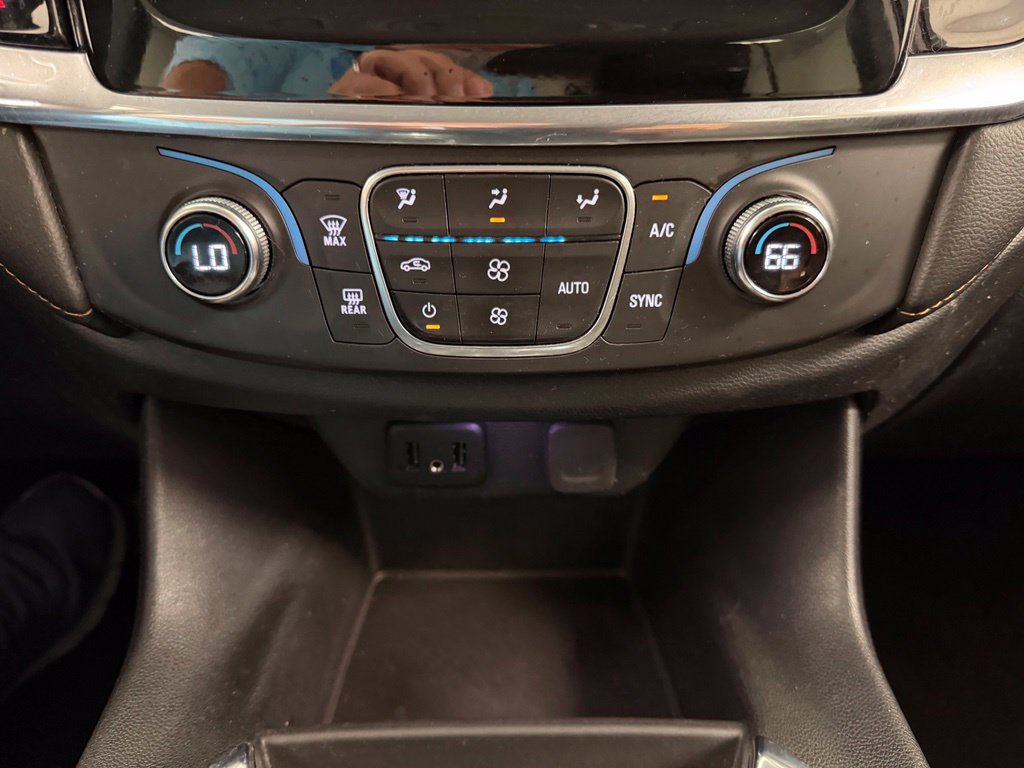 Used 2020 Chevrolet Traverse LS FWD image 30
