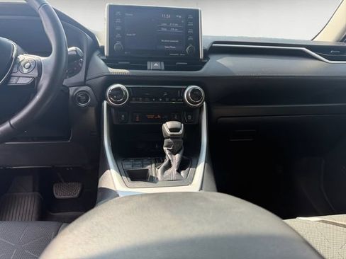 Used 2021 Toyota RAV4 XLE w/ Convenience Package AWD/4WD image 11