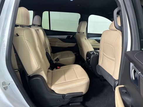 New 2026 Buick Enclave Preferred w/ Power Package image 27