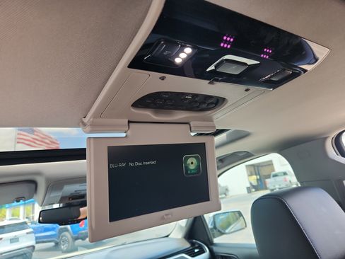 Used 2019 Chevrolet Tahoe Premier image 40
