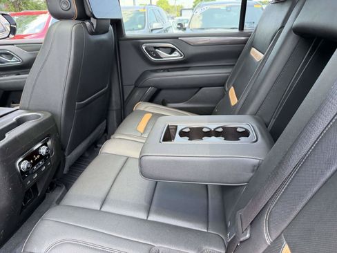 Used 2021 GMC Yukon XL AT4 w/ Rear Media and Nav Package AWD/4WD image 12