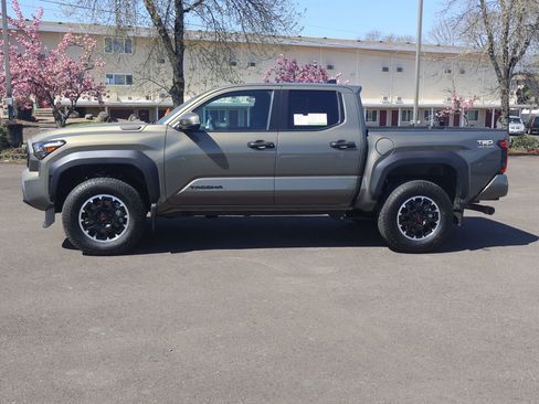 New 2026 Toyota Tacoma TRD Off-Road w/ TRD Off Road Upgrade Package AWD/4WD image 3