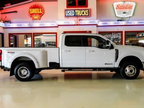Used 2025 Ford F350 Lariat w/ FX4 Off-Road Package AWD/4WD image 11