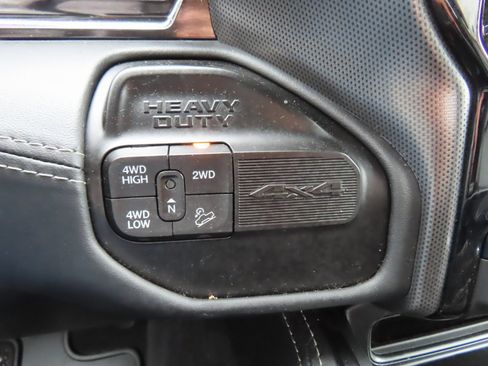 Used 2022 RAM 2500 Limited image 27