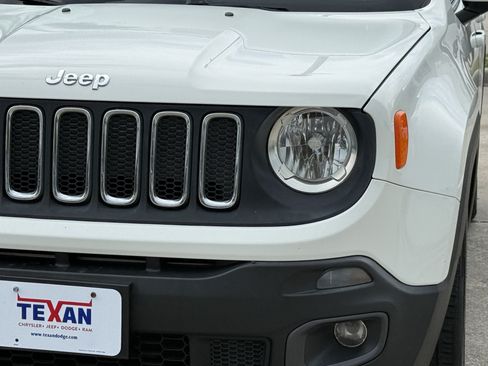 Used 2015 Jeep Renegade Latitude w/ Popular Equipment Group FWD image 11
