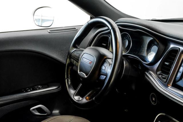 Used 2017 Dodge Challenger R/T RWD image 17