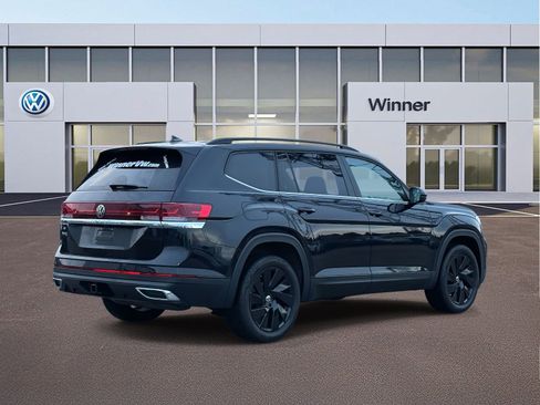 Used 2025 Volkswagen Atlas SE image 4