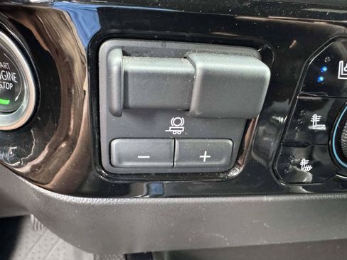 Used 2023 Chevrolet Silverado 1500 ZR2 w/ Technology Package AWD/4WD image 39