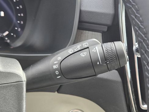 New 2026 Volvo XC40 B5 Plus w/ Protection Package Premier image 20