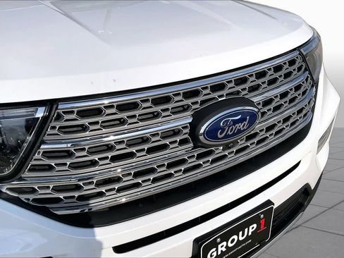 Used 2021 Ford Explorer Limited w/ Equipment Group 301A RWD image 27