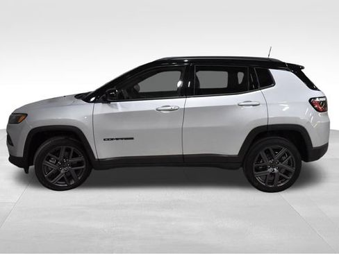 New 2026 Jeep Compass Limited image 6