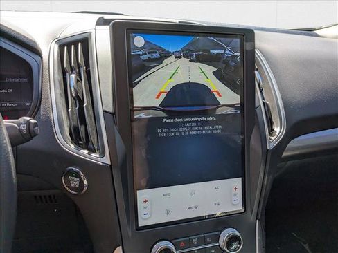 New 2024 Ford Edge SE image 14