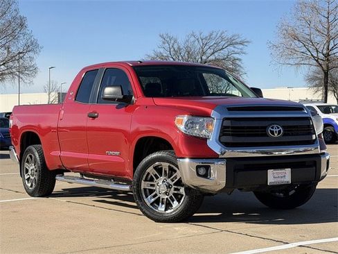 Used 2015 Toyota Tundra SR5 image 2