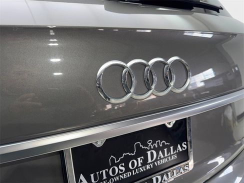 Used 2023 Audi Q5 2.0T Premium w/ Convenience Package image 21