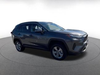 Used 2025 Toyota RAV4 XLE video 2