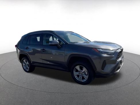 Used 2025 Toyota RAV4 XLE image 2