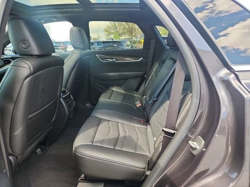 Used 2019 Cadillac XT5 Platinum image 10