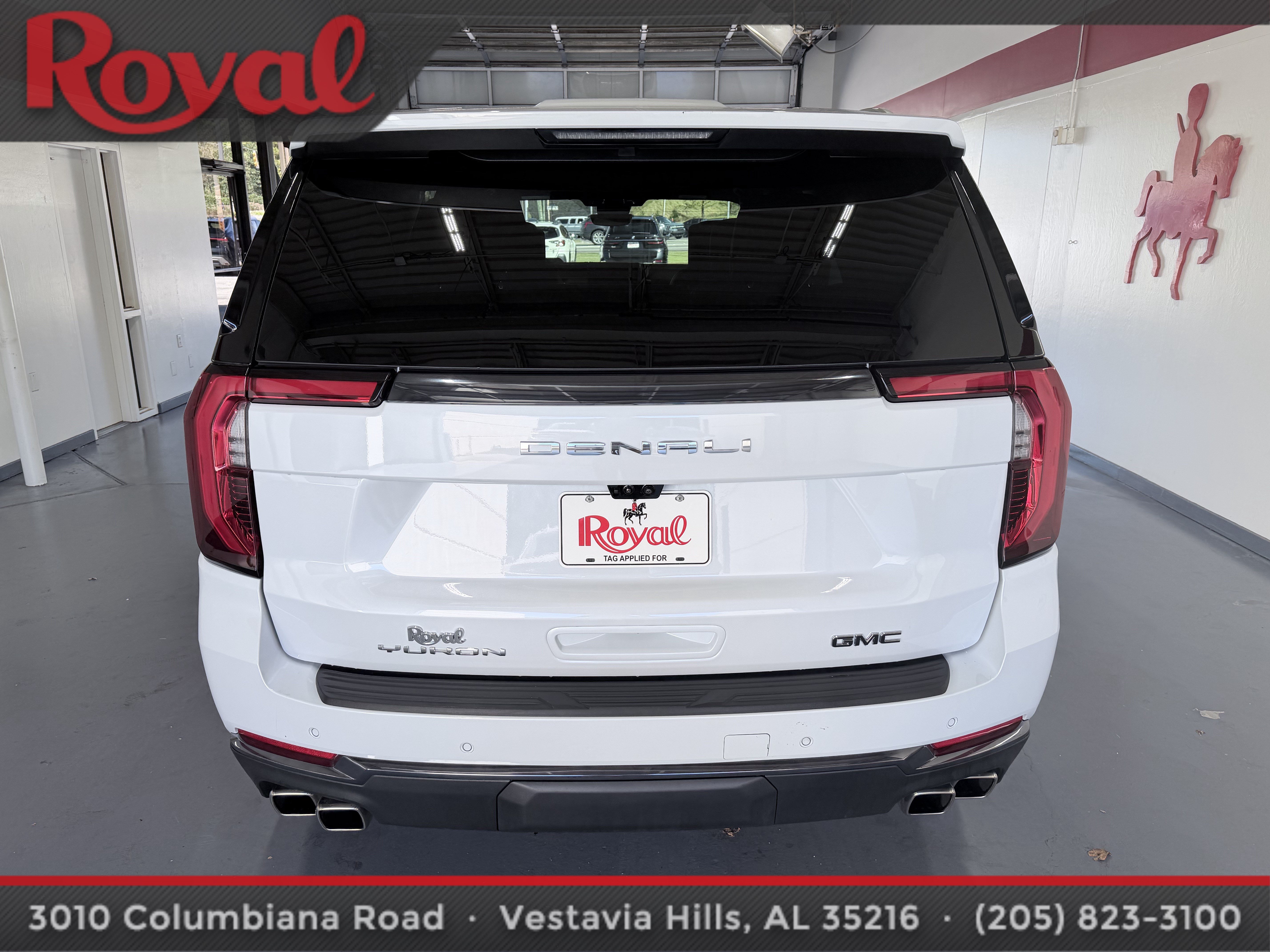 Used 2026 GMC Yukon Denali Ultimate AWD/4WD image 9