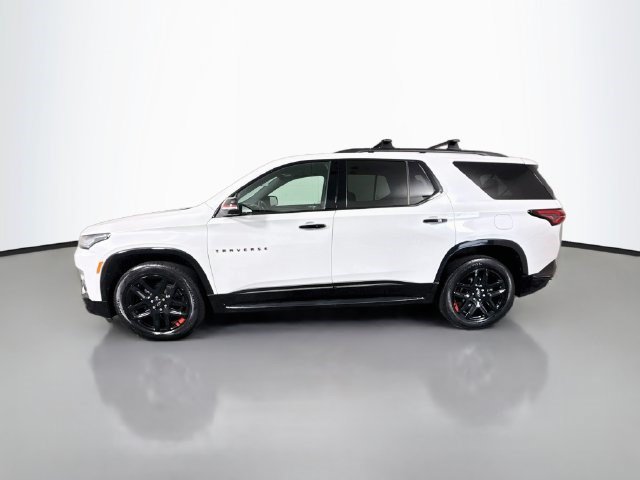 Used 2023 Chevrolet Traverse Premier w/ Redline Edition FWD image 6