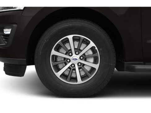 Used 2018 Ford Expedition XL w/ Fleet Convenience Package AWD/4WD image 11