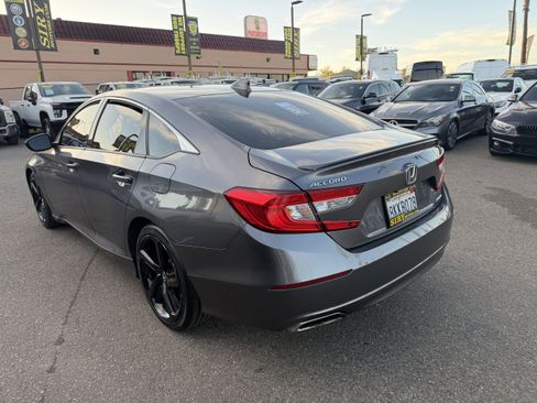 Used 2019 Honda Accord Sport image 5