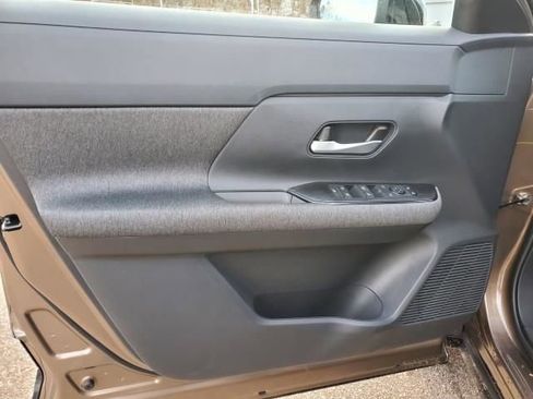 New 2026 Nissan Kicks SV image 16