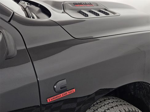 Used 2025 RAM 2500 Laramie image 7