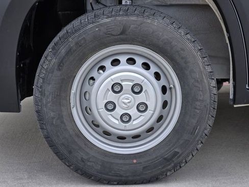 Used 2025 RAM ProMaster 2500 w/ Premium Convenience Group image 11