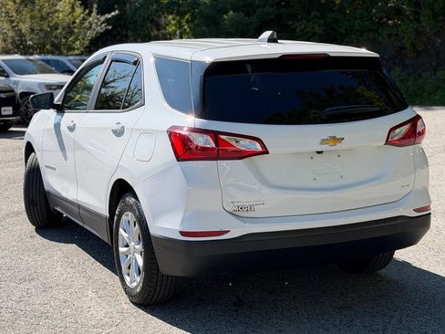 Used 2020 Chevrolet Equinox LS w/ LS Convenience Package AWD/4WD image 3