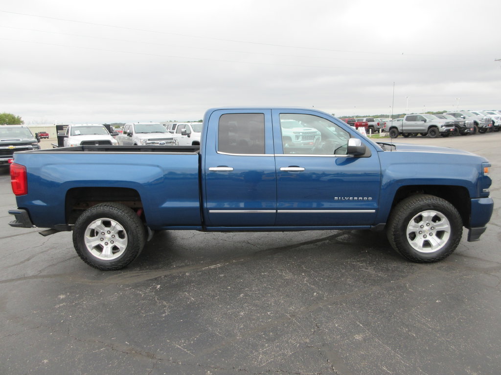 Used 2018 Chevrolet Silverado 1500 LTZ Z71 AWD/4WD image 2