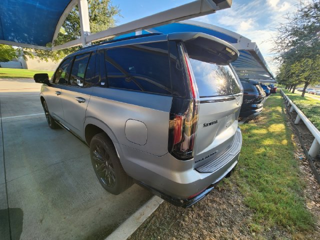 Used 2023 Cadillac Escalade Sport w/ Touring Package AWD/4WD image 4