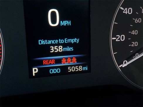 Certified 2025 Toyota Corolla Cross AWD Hybrid image 24