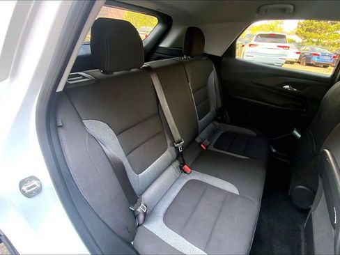Used 2024 Chevrolet TrailBlazer LT FWD image 27