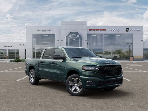 New 2026 RAM 1500 Express AWD/4WD image 5