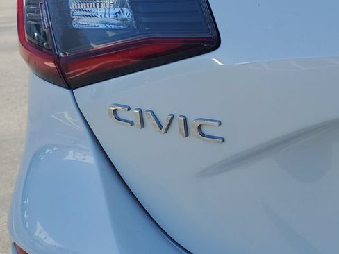 Certified 2024 Honda Civic EX-L image 7