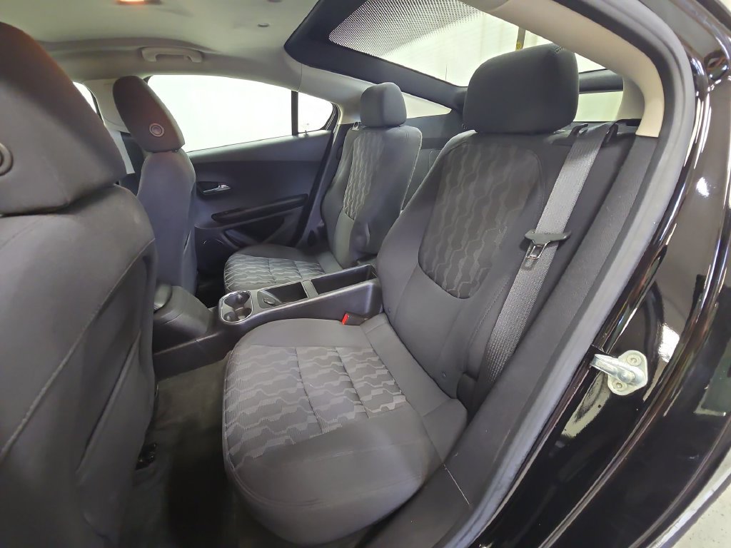 Used 2014 Chevrolet Volt FWD image 33