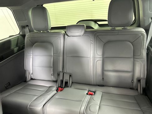 Used 2019 Lincoln Navigator Reserve image 21